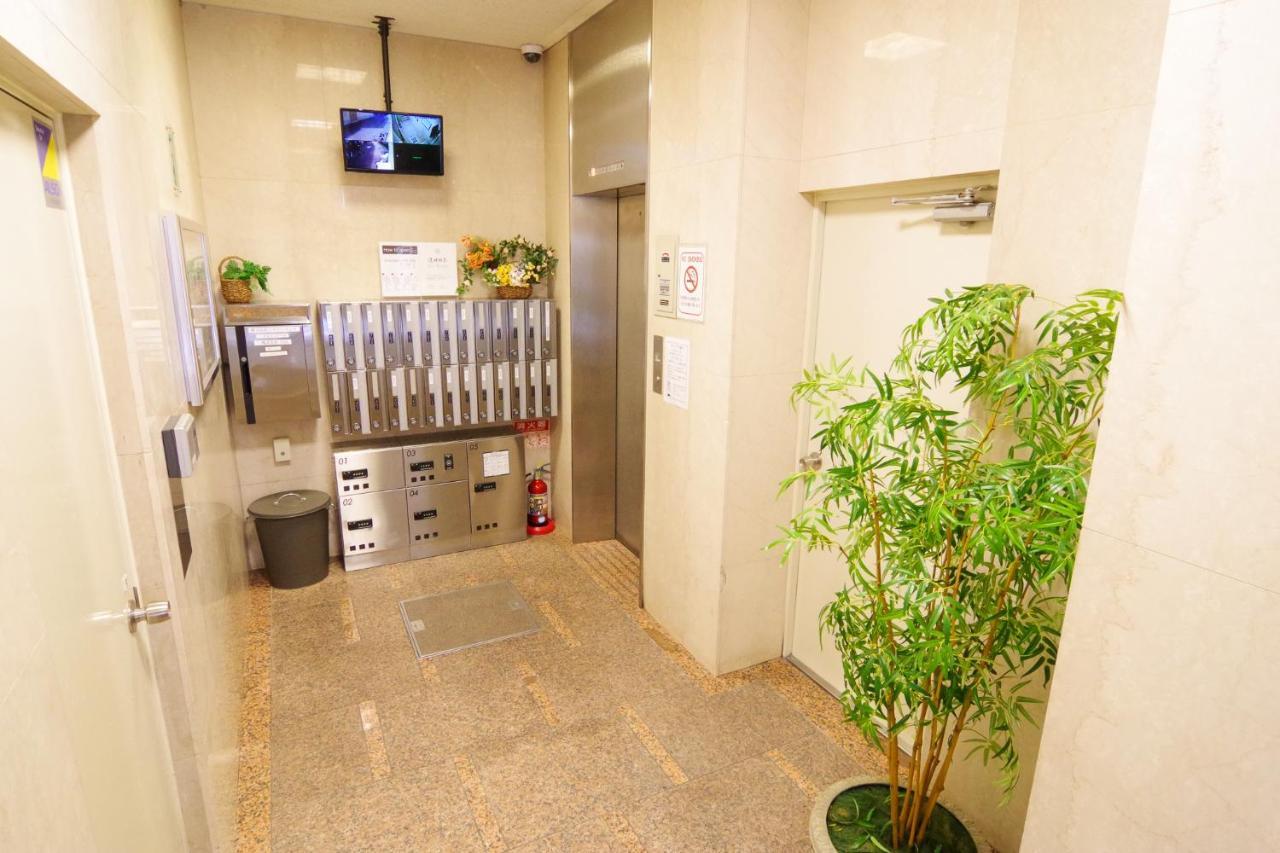 Nippombashi Art Hotel 602 Osaka Exterior photo